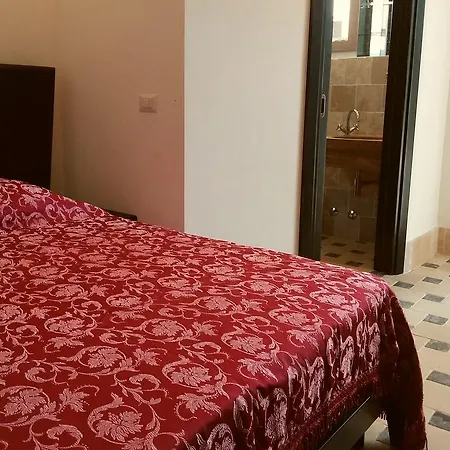 Lantgård La Trottoria