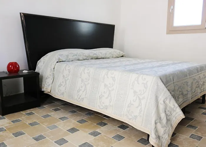 农家乐 La Trottoria